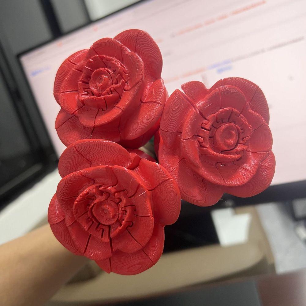 Funny Rose Decompression Toy 3D Printed Rose Retractable Toy Rose Spill Fidget Toy  Prank