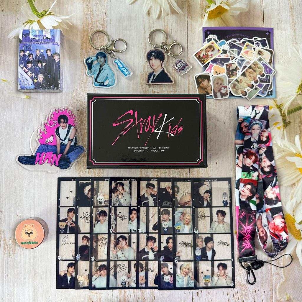 Skzoo Straykids Merch Box Felix Lee Minho Hyunjin Kpop Collection Set Keychains Photocards Stickers Gifts For Fans Personal