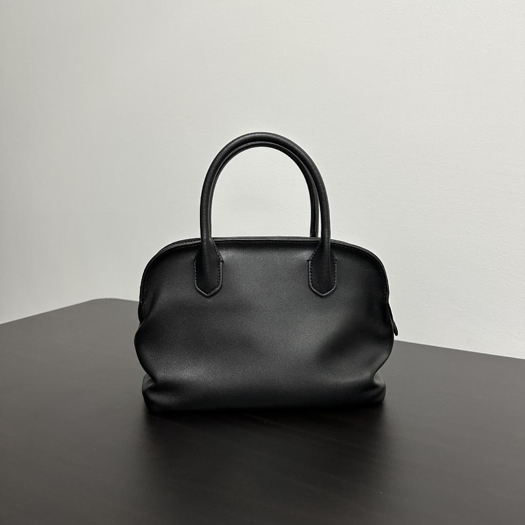 First Layer Cowhide Row French Minimalist Premium Sense Commuter Bowling Bag Wrinkled Minimalist Wind Large Capacity Handbag