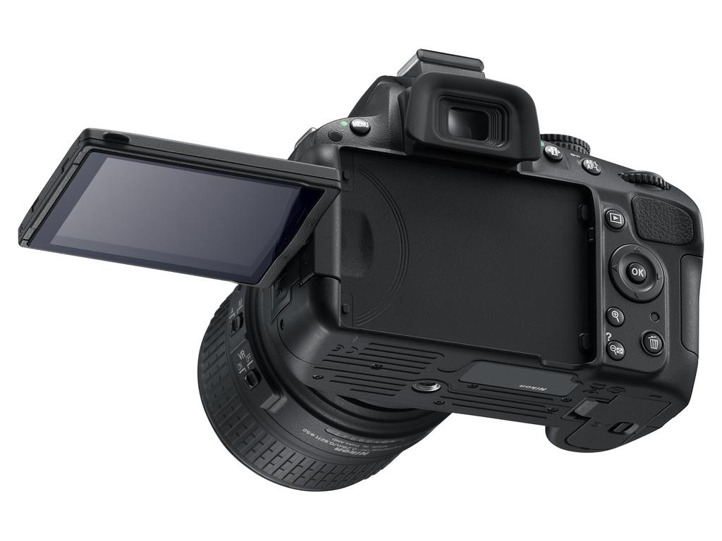 Комплект объективов для цифровой зеркальной фотокамеры Nikon D5100 18-55VR