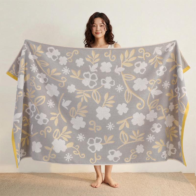 Luxury Yarn-Dyed Jacquard Cotton Bath Towel - Soft, Absorbent, Thick, and Large