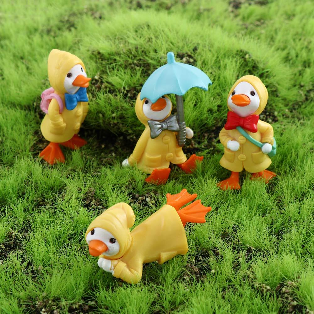 Garden Raincoat Duck Animal Resin DIY Ornaments Figurine Cake Decoration Micro Landscape Miniature