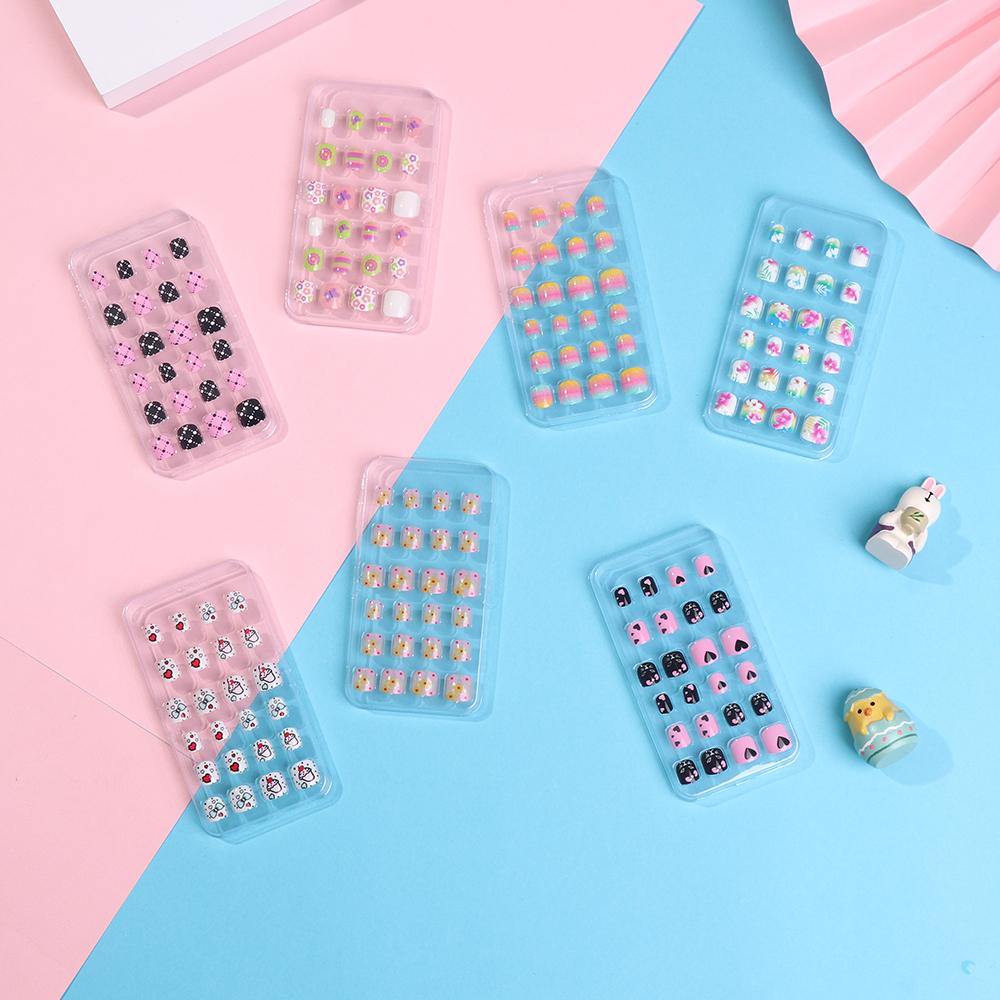 24Pcs/Set Kids Artificial Manicure Tool Child False Nails Nail Tips Fake Nails Wearable