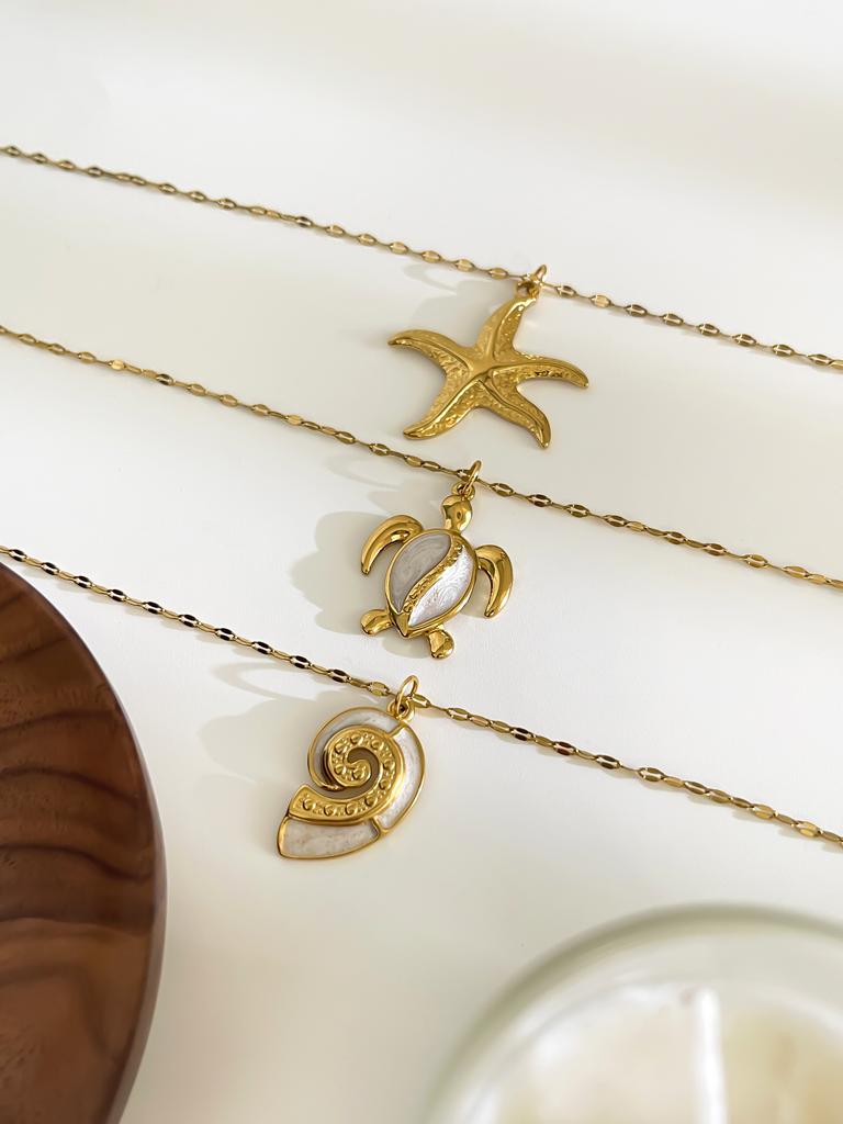 Элегантное модное белое эмалевое ожерелье-подвеска в виде черепахи и раковины, покрытое 18-каратным золотом, с большой морской звездой для женщин, для вечеринок, повседневное украшение
