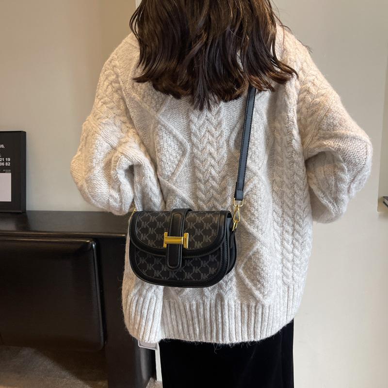 Нишевая дизайнерская сумка женская осень-зима 2025 новая ретро высококлассная на плечо через плечо женская популярная сумка-седло