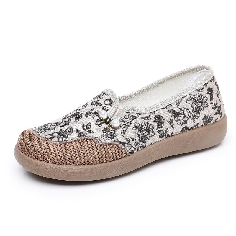 Shoes women's spring new fashion casual versatile middle-aged and elderly mother shoes comfortable women's cloth shoes