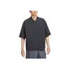 Nike Tech Sun Protection Водонепроницаемая тканая свободная рубашка поло с коротким рукавом с защитой от ультрафиолета Мужские рубашки поло Угольно-черные FZ0705-060