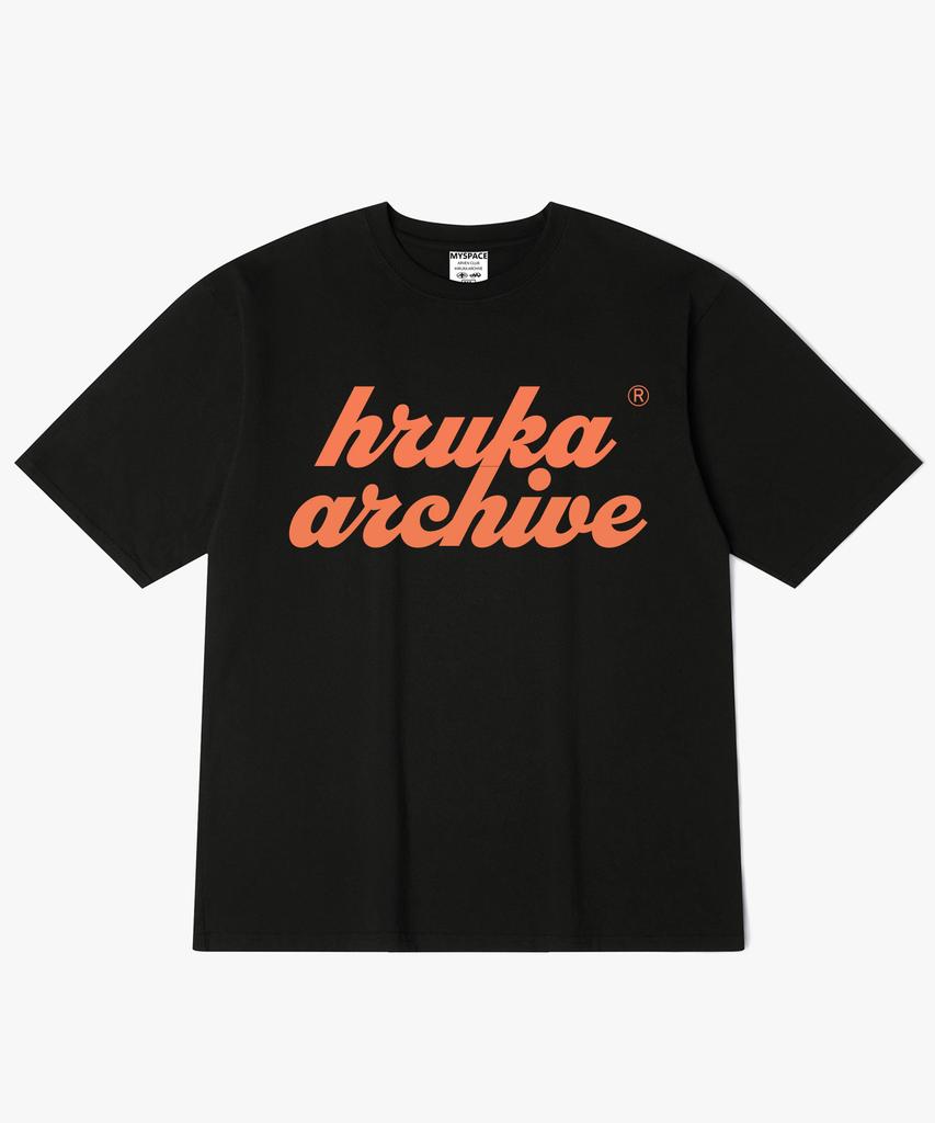 Hilukaakaibeu Футболка с коротким рукавом, оранжевый логотип, с нахлестом