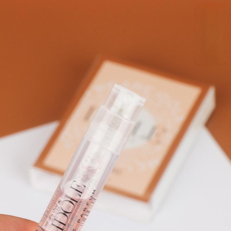 LANCÔME Модный парфюм моего кумира 1,2 мл. Уникальный аромат с модным звучанием и стойким ароматом.