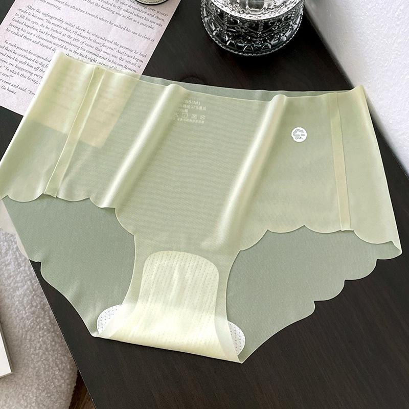 Ультратонкие полупрозрачные трусики, дышащие для обнаженных женщин