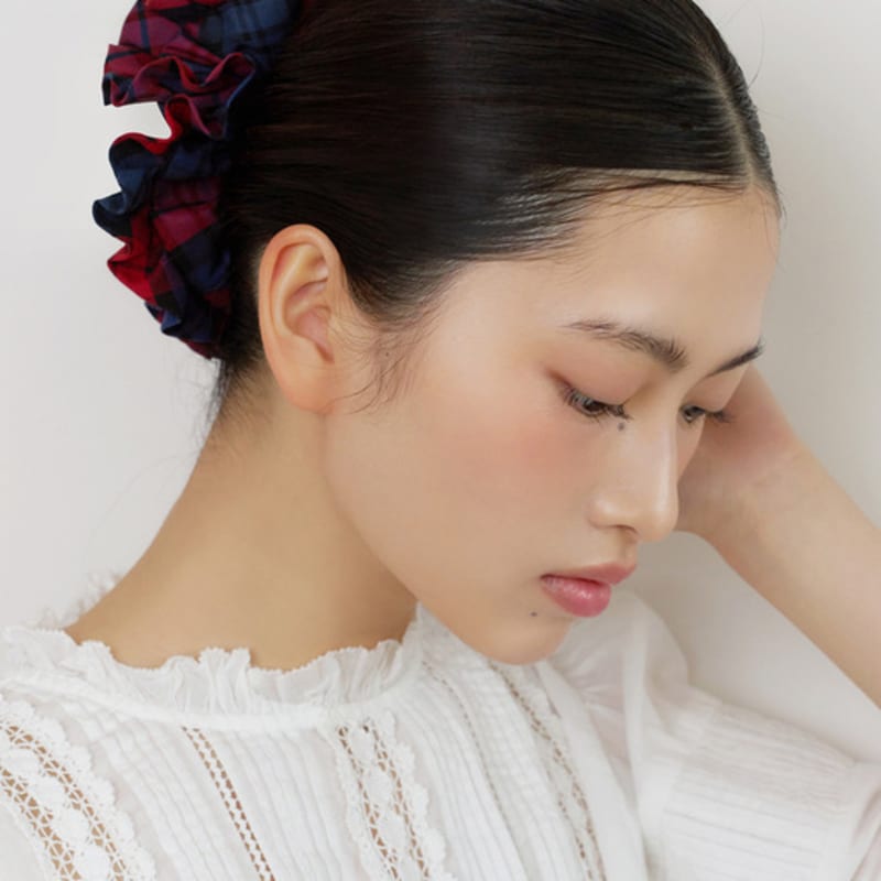 ФАНТАСТИЧЕСКАЯ ПЛАНЕТА фланелевая клетка резинка для волос (RED)