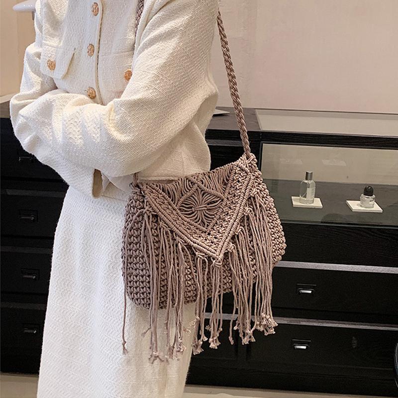Fashion Casual Cotton Bag Hollow Tassel Beach Bag Flap Hand Woven Bag Cotton Rope Shoulder Crossbody Bag For Women