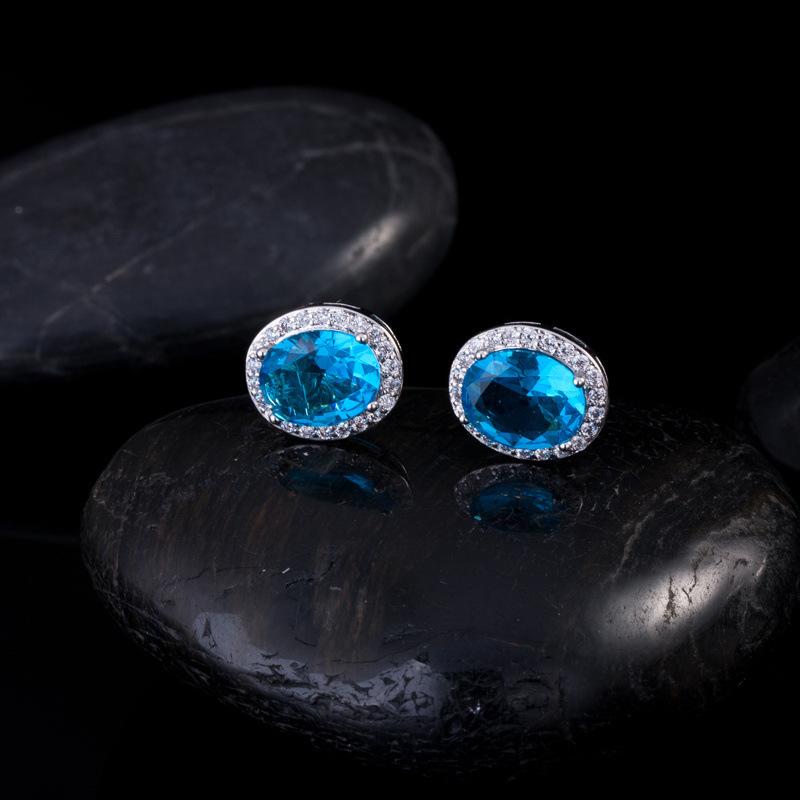 Микро серьги-пусеты, Серьги с цирконами, Высококлассные серьги, Серьги-пусеты с бриллиантами.