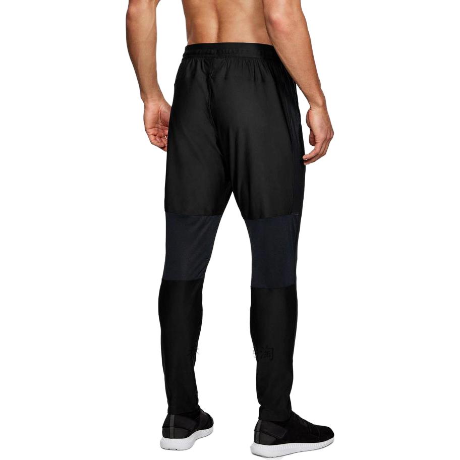 Under Armour Спортивные брюки мужские черные средние 1309828-001