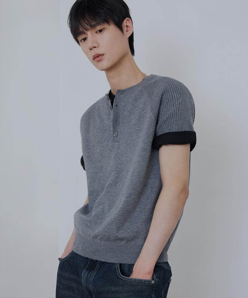 NODU Raglan Henley Neck Ribbed Crop Half Knit [Gray]