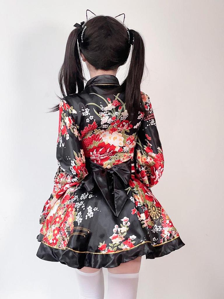 Women's Japanese Style Summer Kimono Cosplay Costume with Traditional Print