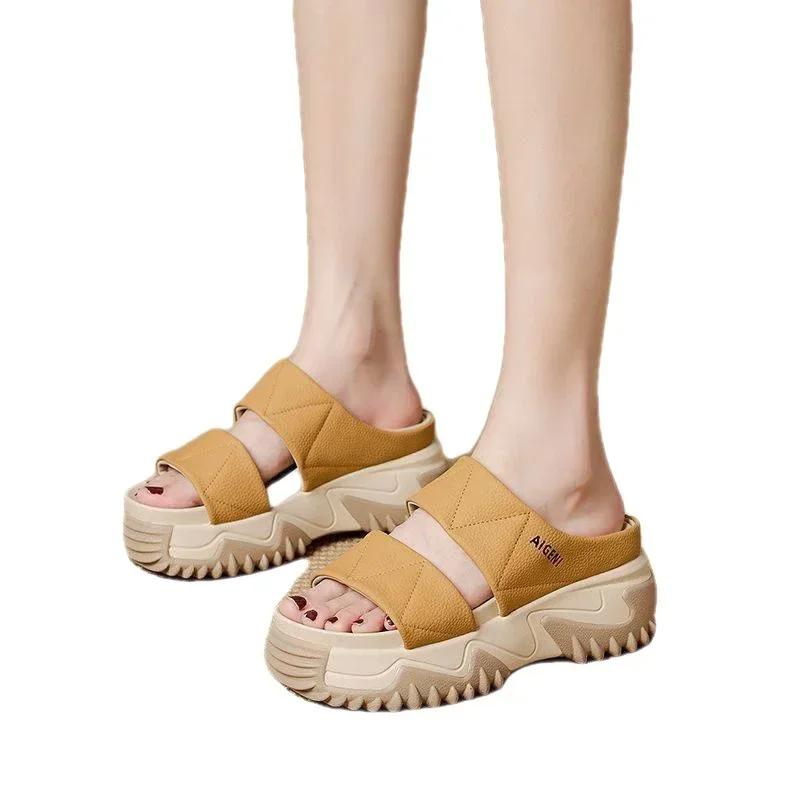 Мягкие кожаные тапочки, женские новые домашние и уличные модные тапочки на толстой подошве, трендовые противоскользящие туфли на плоской подошве, износостойкие сабо