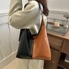 Женская сумка высокого класса с контрастной цветной вставкой, новая модная трендовая сумка-тоут большой вместимости для поездок на работу, простая сумка под мышку/на плечо