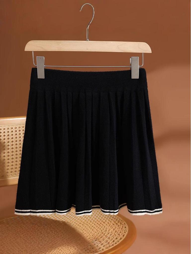 Color-Blocked Pleated Wool Knit Skirt - Elastic Waist, Korean Style, Autumn/Winter Casual Mini Skirt for Women