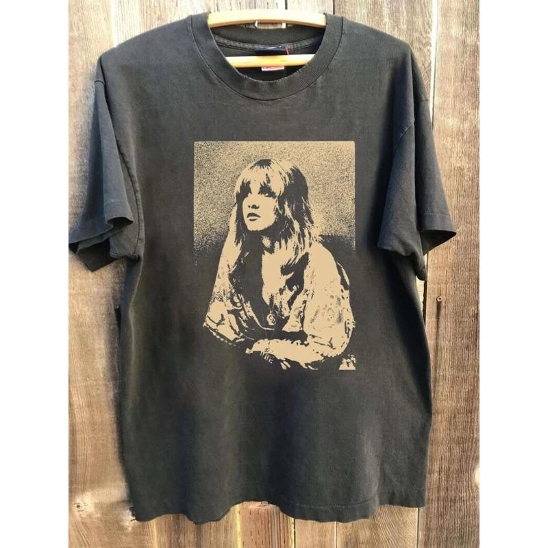 Stevie Nicks Shirt Fleetwood Mac Band Shirt Unisexs Tshirt Summer New Suitable for Both Unisex and Women