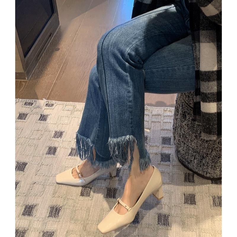 Французский квадратный носок, туфли на высоком каблуке с пряжкой-однословом, женские 2025 новинка, туфли-лодочки на толстом каблуке, темпераментные, с мелким вырезом, Мэри Джейн женские туфли