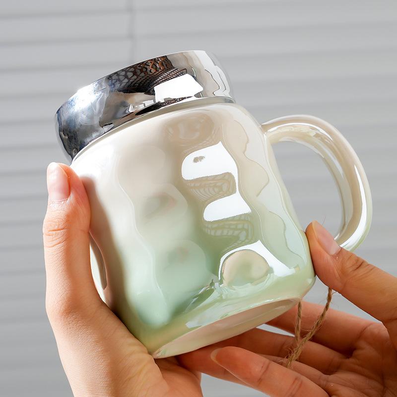 Зеркальная кружка с крышкой, цветная, высококачественная, большая емкость, керамическая кружка с ручкой, креативная кружка в стиле Ins, сувенир, подарок