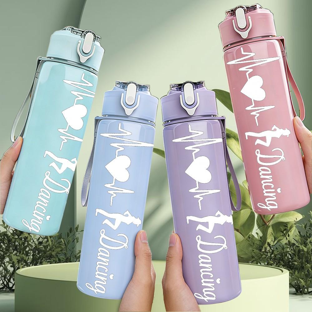 1PC Faint Cursive Quote Line Print 750ml Color Plastic Sports Water Bottle Leakproof Flip Straw Lid Suitable for Sports Office Home Use