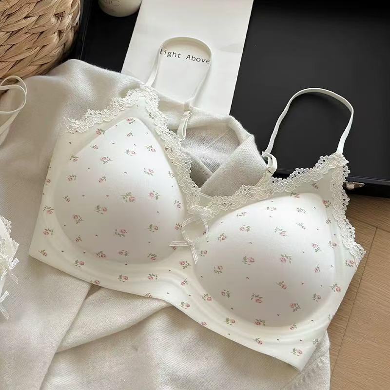 Girls' style student underwear women's no steel ring breathable floral lace soft support small chest gathering thin bra