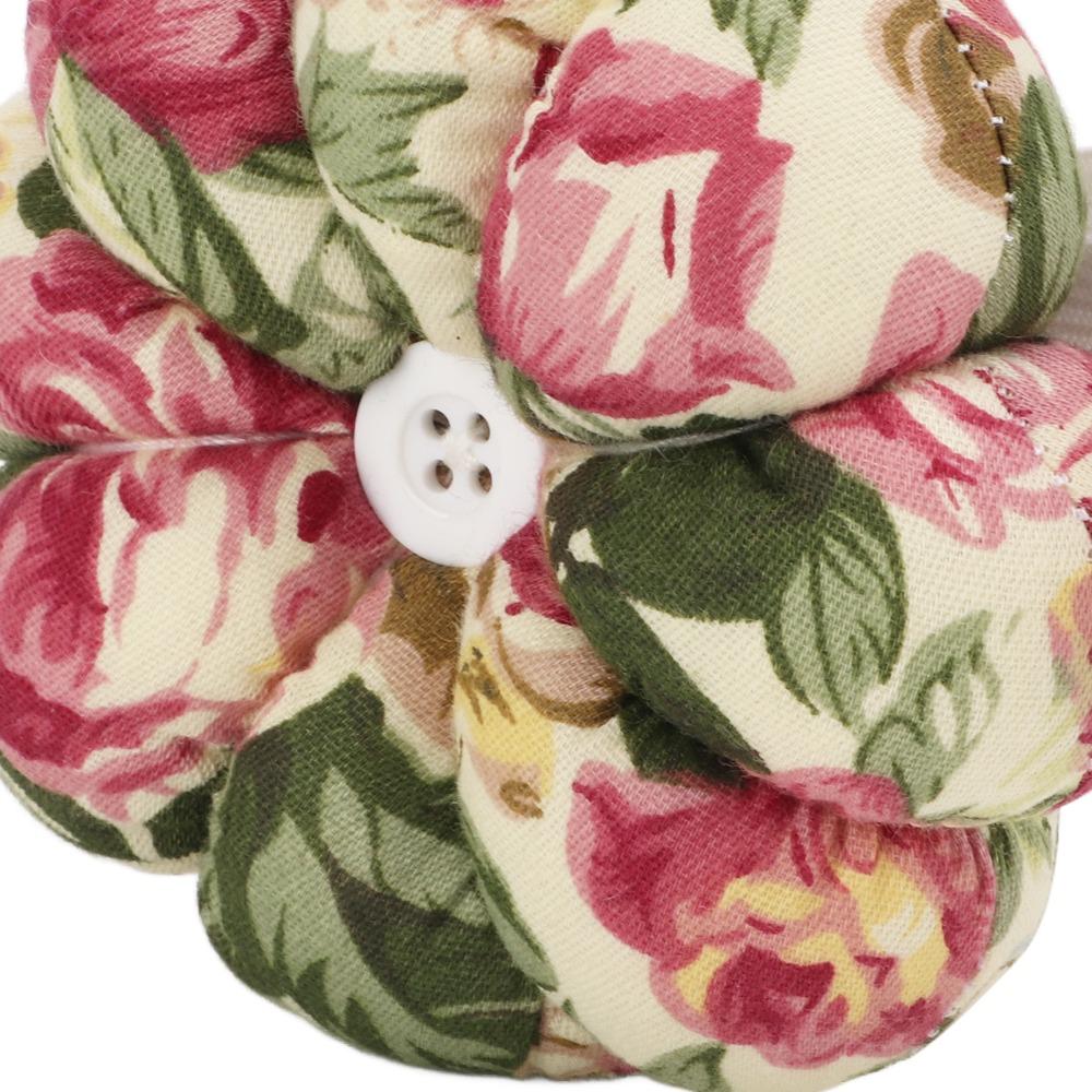 Elastic Wrist Strap Wrist Pin Cushion Pumpkin Design Pins Holder Wearable Pincushion For Quilting