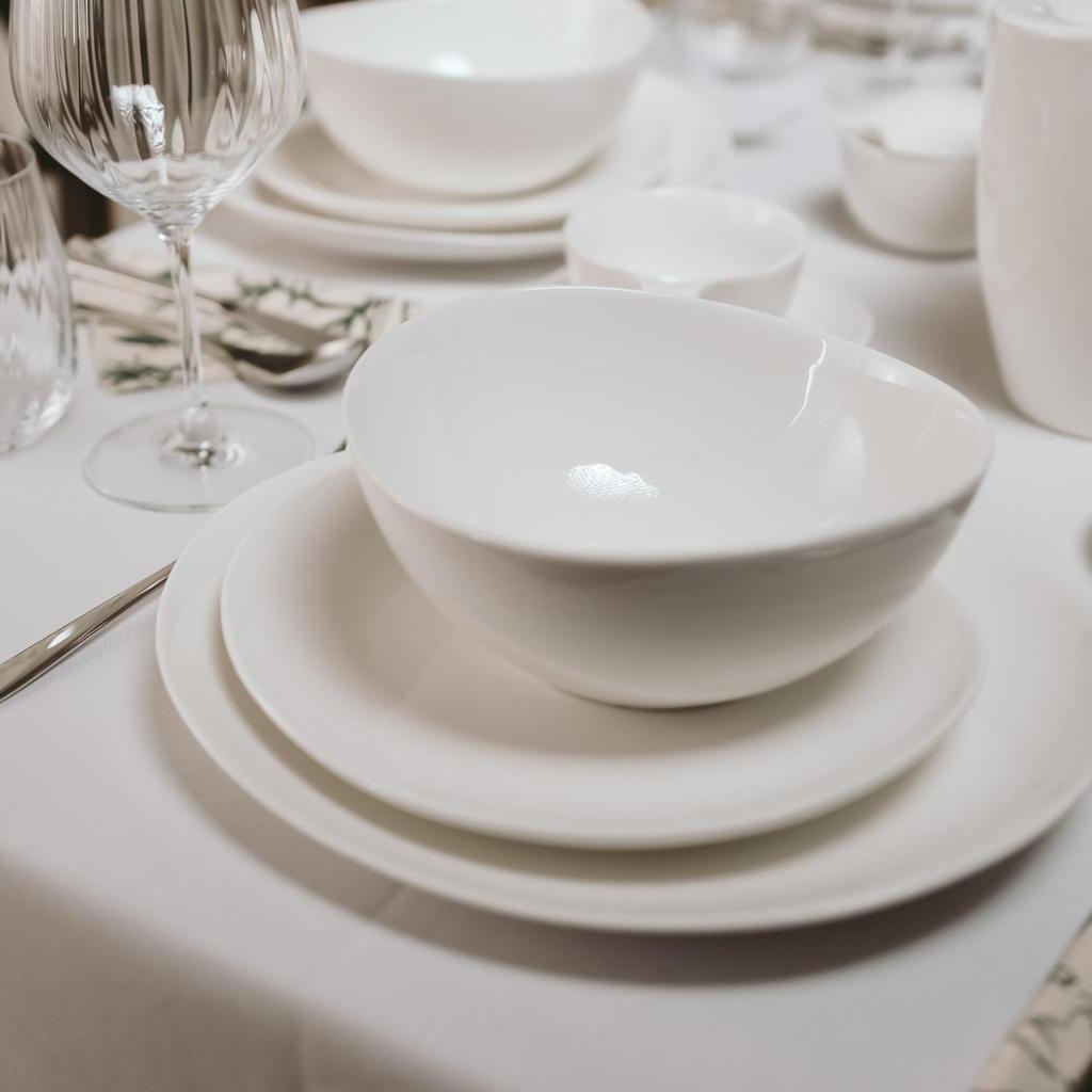 Elegant Porcelain Breakfast Plate TIME DUKA