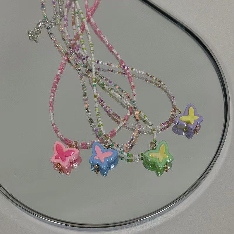 Ожерелье из разноцветных бусин в виде бабочки: Легкая роскошная цепочка на ключицу в стиле Y2K для женщин