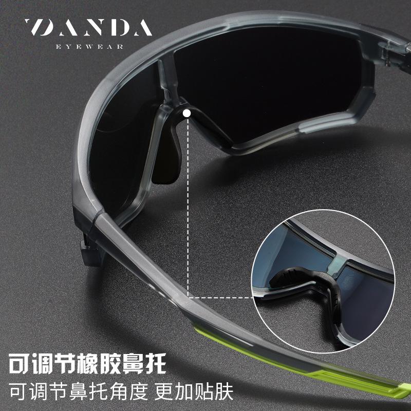 Outdoor sports polarized sunglasses, model S17103, with UV protection