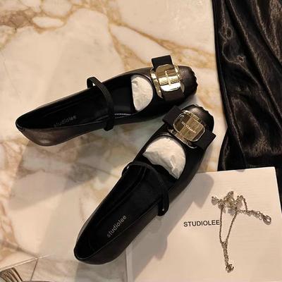 Модная женская обувь на плоской подошве 2024 Новая весенне-осенняя обувь Мэри Джейн для женщин Ретро Французский квадратный носок Серебристые балетки на плоской подошве