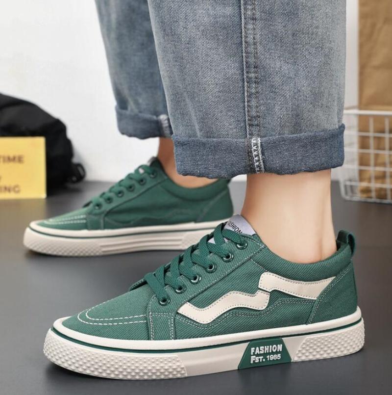 Men Canvas Shoes Sneakers Fashion Low-top Vulcanized Shoes Men Green Sneakers Breathable Casual Shoes Skateboard
