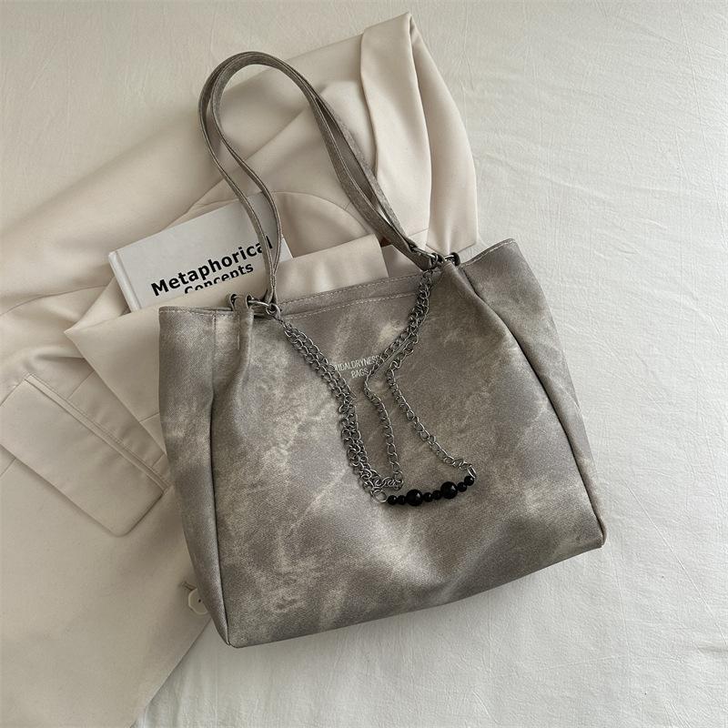 Весенняя повседневная и красивая сумка на цепочке большой вместимости, персонализированная сумка-тоут в стиле ретро для женщин 2024 года, новая сумка через плечо для поездок на работу