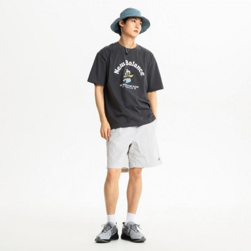 New Balance Футболка Lqj Nbnee21643 60 Uni Nb Boy Surfing с коротким рукавом Tee Se