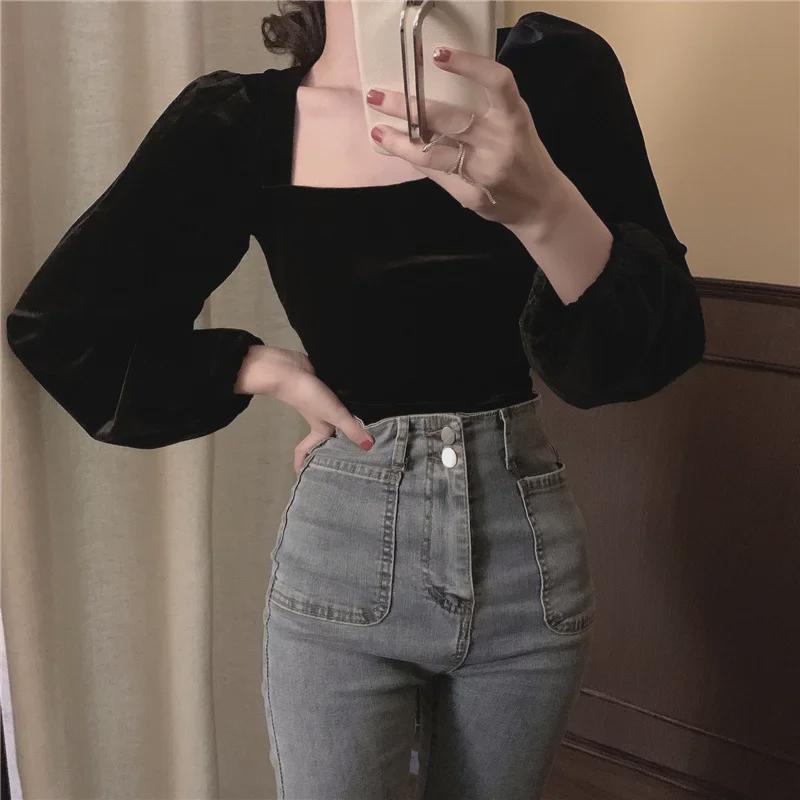 Рубашка из золотого бархата с квадратным воротником и длинными рукавами для женщин