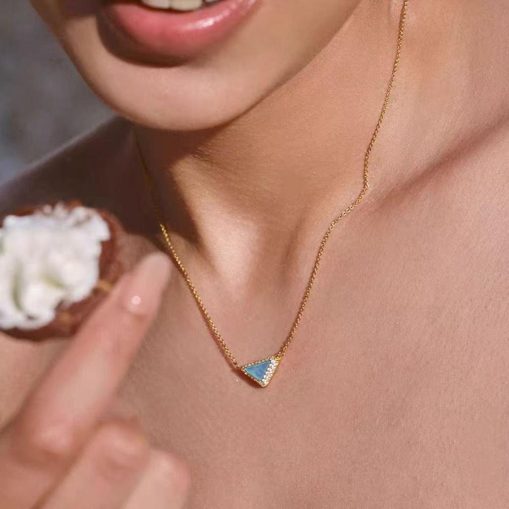 Ожерелье из натурального камня треугольной формы с бриллиантами - Роскошное, изысканное и универсальное колье-цепочка для ключицы для создания высококлассного стиля.