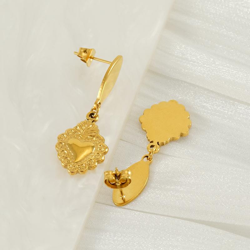 New Titanium Steel Love Gold Earrings Retro Heart Stainless Steel Earrings Women