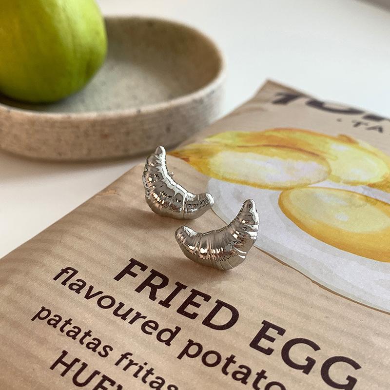 Серьги-круассаны Niche Alkaline Water, женственность, небольшой ароматный стиль, серьги-багет.