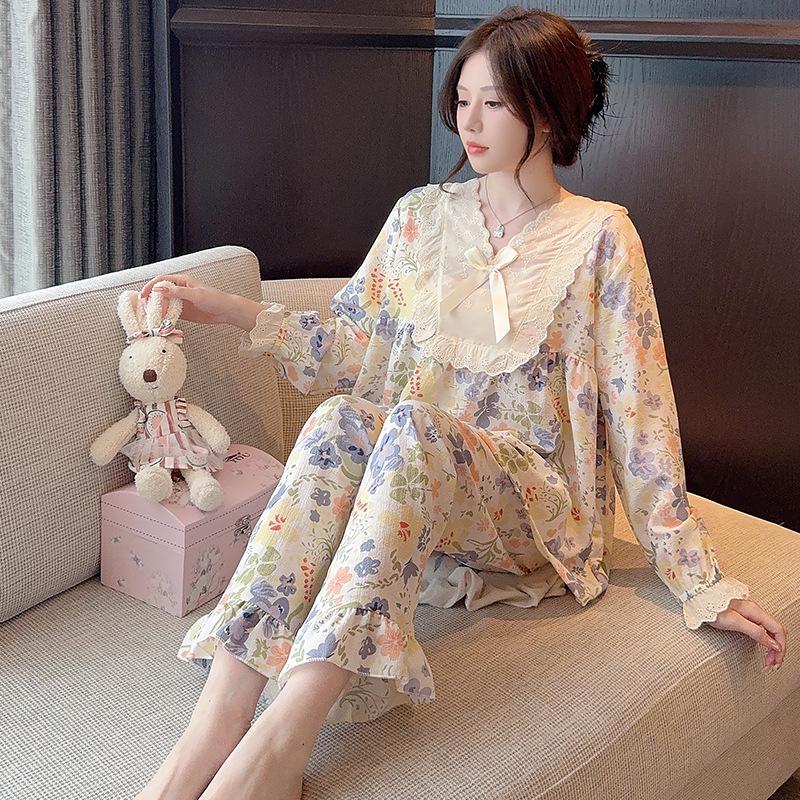 Женская пижама больших размеров: Милый принцессный стиль, кружево, длинные рукава - идеально для весны и осени