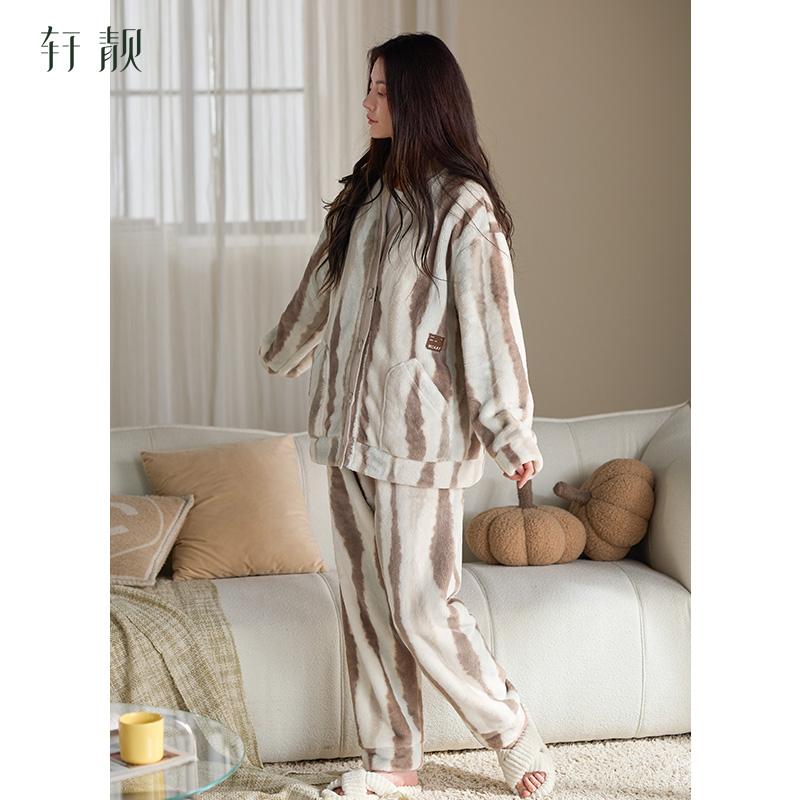 Xuan Liang Flannel Pajamas for Women