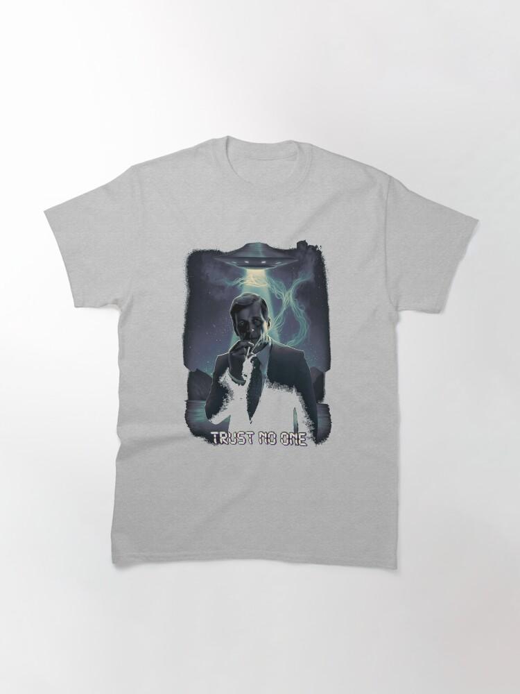 The Man from U.N.C.L.E. Trust no one - Cigarette Smoking Man Classic T-Shirt