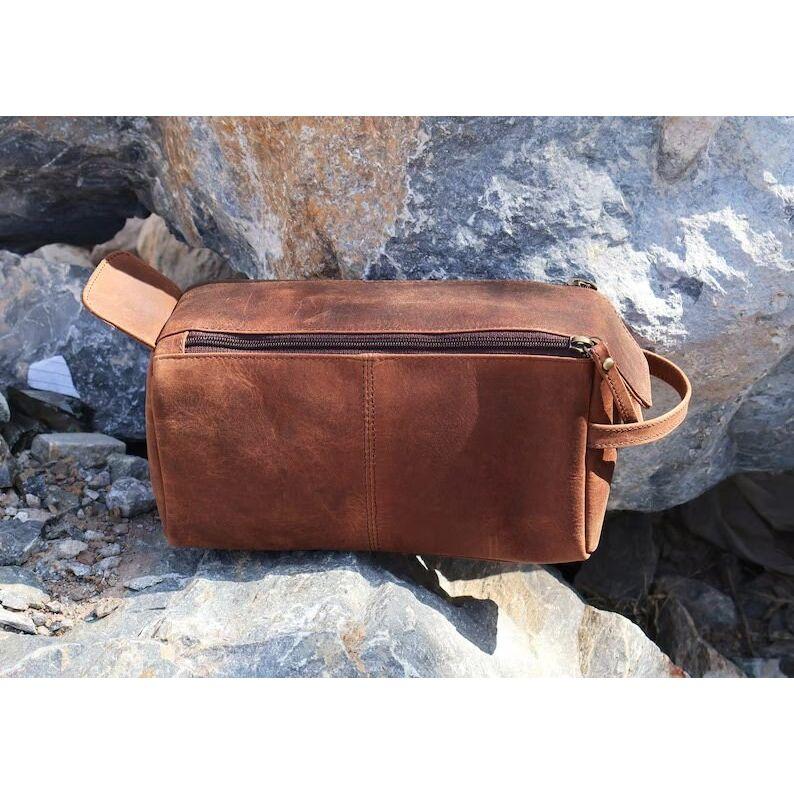 Персонализированная сумка для туалетных принадлежностей из кожи буйвола, маленькая винтажная сумка Dopp Kit, уникальный подарок для жениха, индивидуальная сумка, подарок на годовщину для мужа