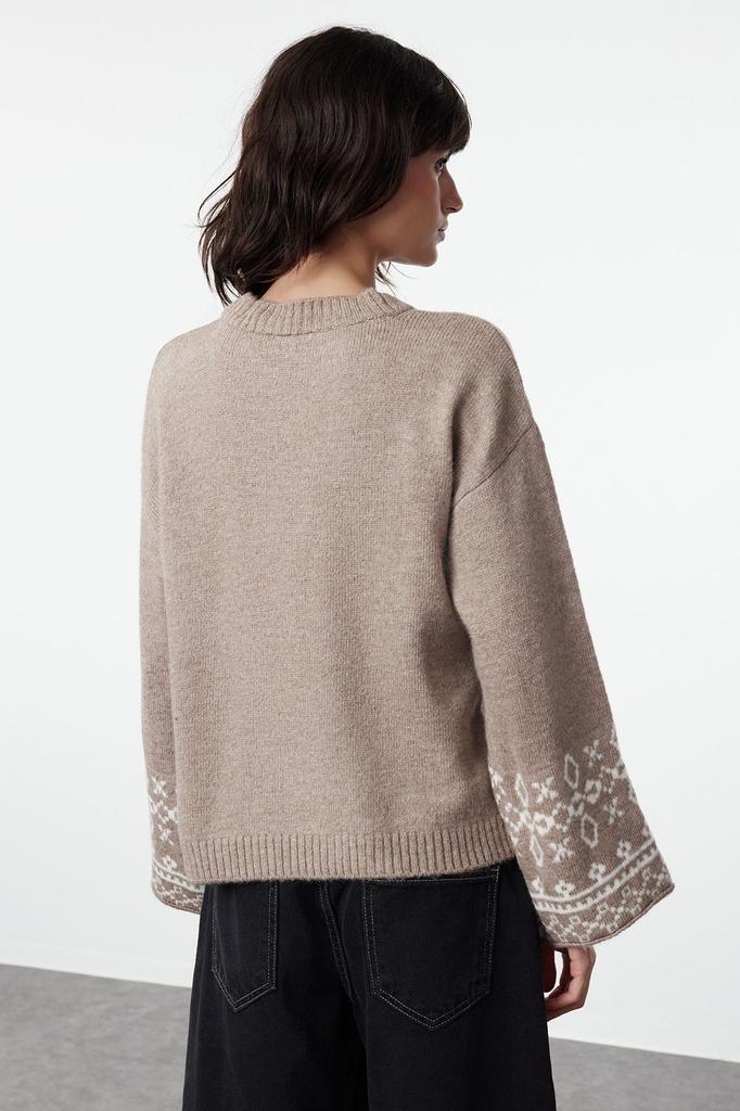 Women's Fashionable Stylish Sweater Mink Soft Textured Sleeve Detailed Crew Neck Knitwear Sweater