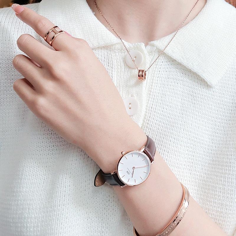DANIEL WELLINGTON Женские часы Кварцевый механизм Кожаный ремешок 28 мм Белый циферблат Женские часы Модные Роскошные Европейские и Американские часы DW00100231