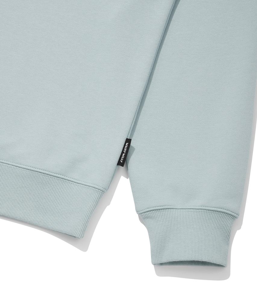 WACKY WILLY Typographic One-Point Sweatshirt Light Blue