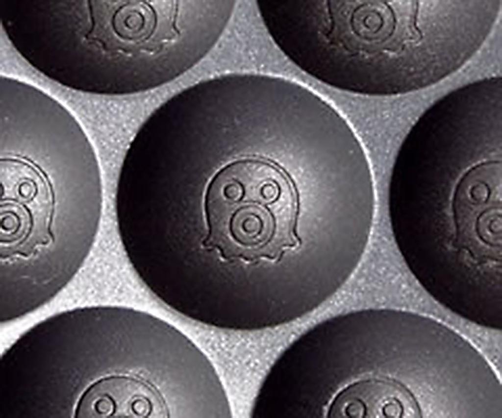 Sugiyama Metal Takoyaki Maker, Two Two Smiling Tako-chan Quick Cooking KS-2579