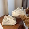Популярные женские легкие белые кроссовки на толстой подошве, увеличивающие рост, универсальные, повседневные, новые осенние модели 2025 года, не утомляют