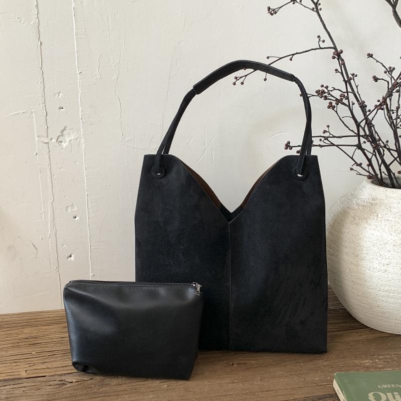 Retro Suede Women's Shoulder Bag 2025 - Large Capacity Tote for Casual and Mother-Child Use